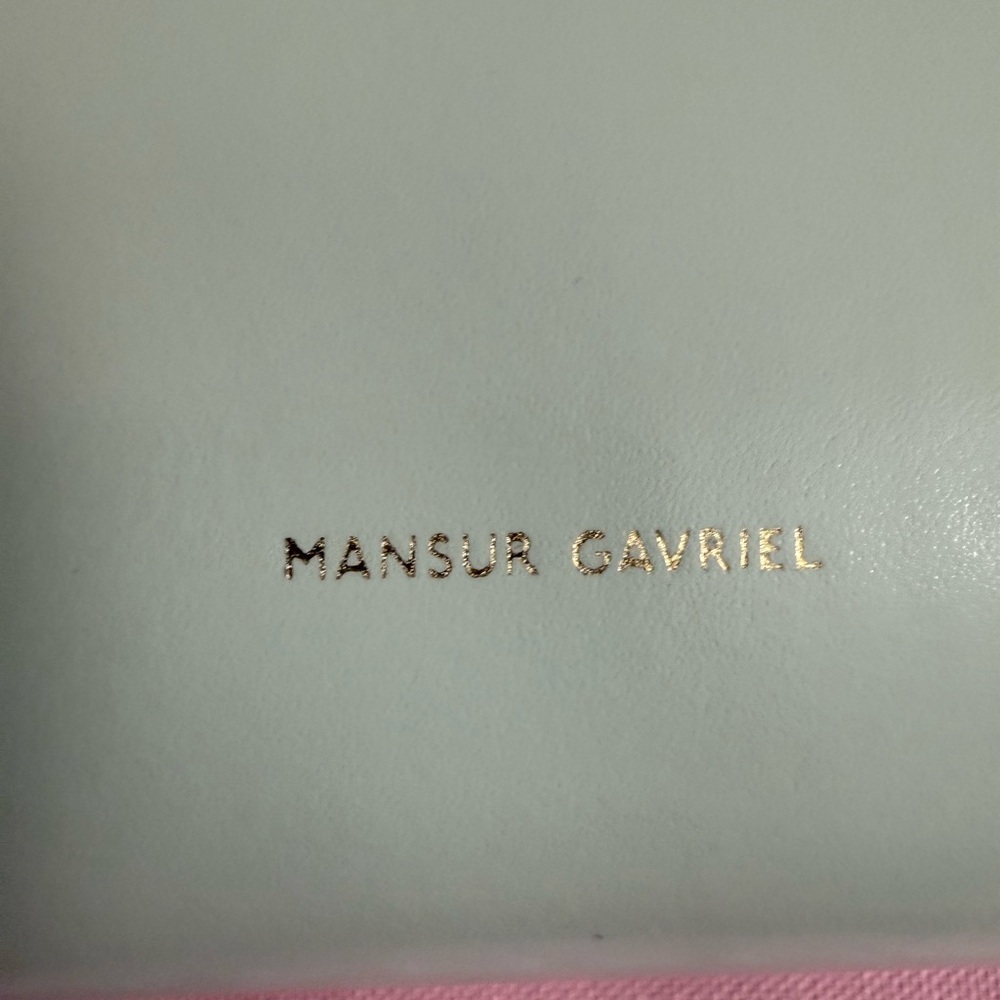 New-MANSUR GAVRIEL
Gaia Zip Leather Shoulder Bag - Picture 9 of 14
